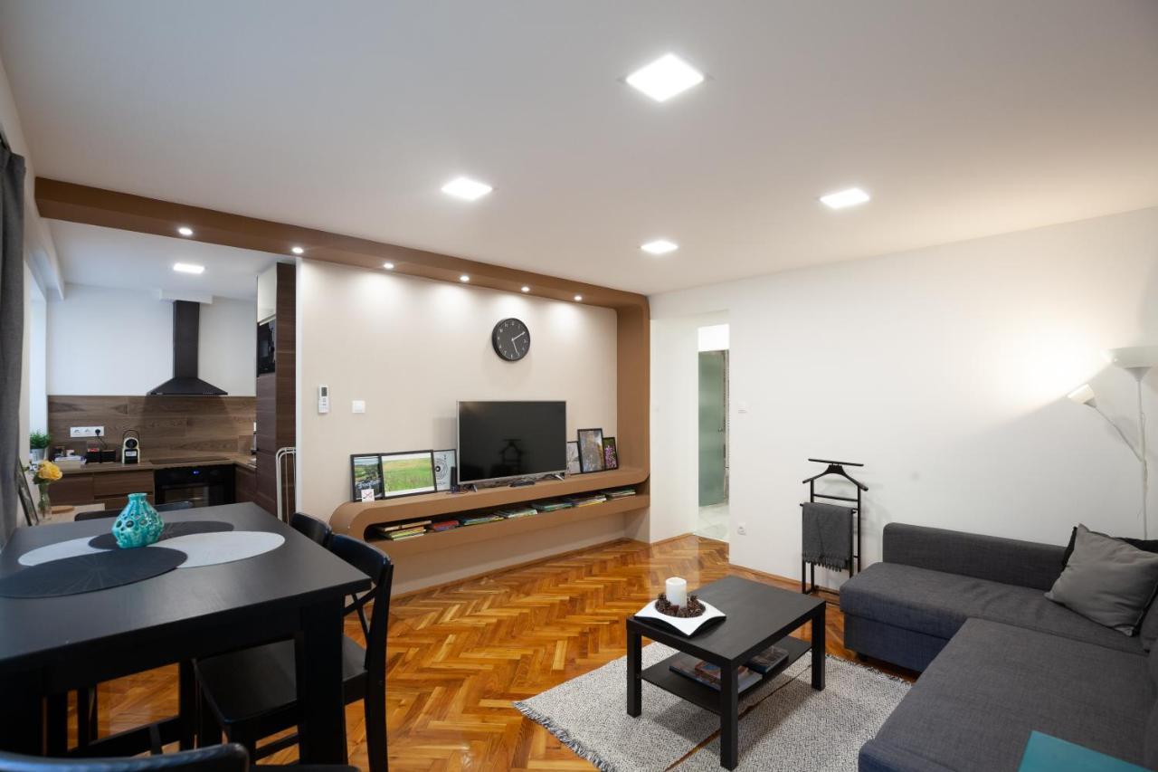 Stellar Downtown Szeged Apartment Exterior photo
